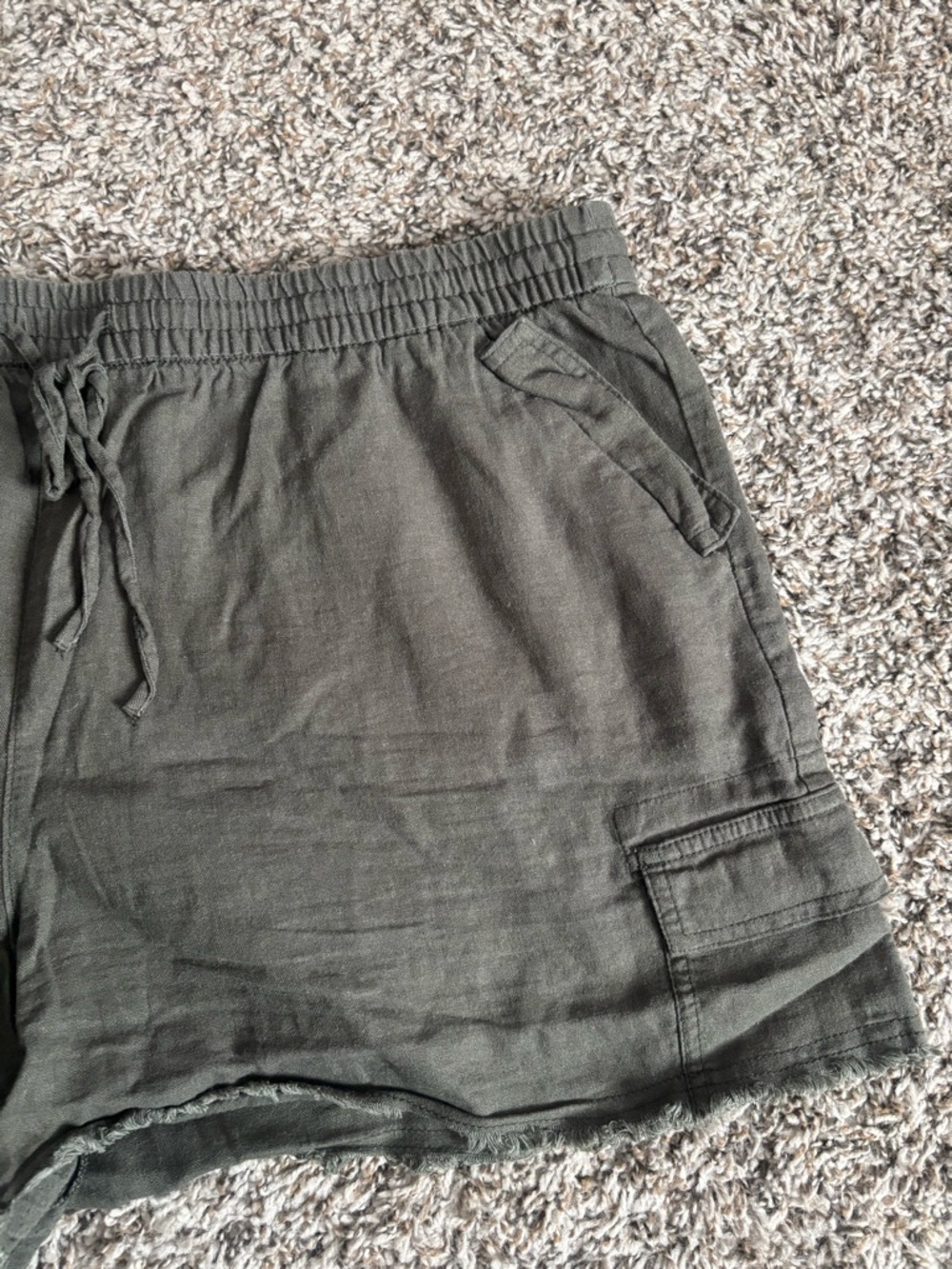 a.n.a Relaxed Drawstring Shorts in Olive - Picture 2 of 7